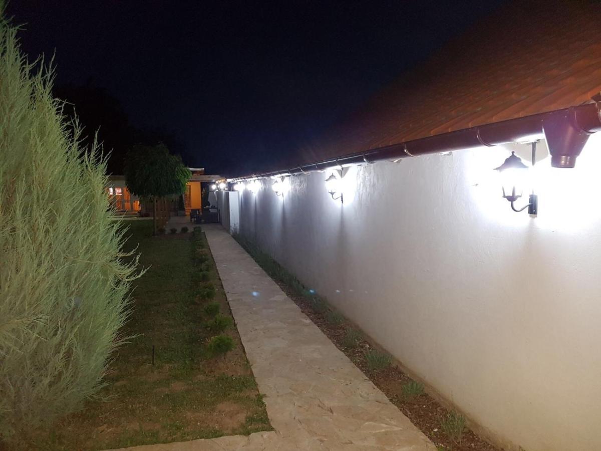 Vikendica Lesic Villa Cortanovci Dış mekan fotoğraf